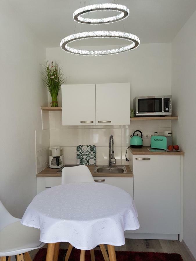 Gaestezimmer Resi Illmitz Buitenkant foto