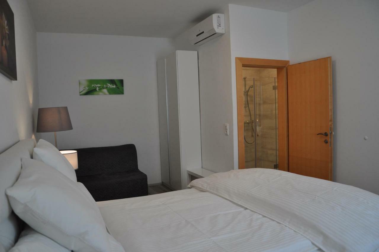 Gaestezimmer Resi Illmitz Buitenkant foto